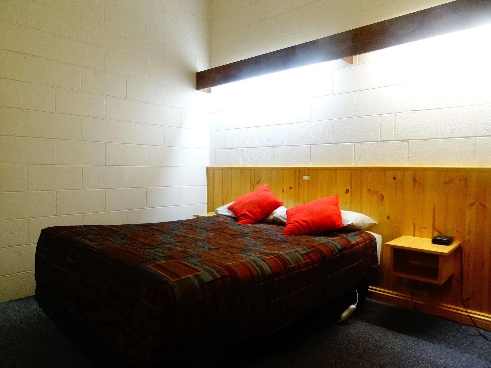 Coal Creek Motel Korumburra Екстер'єр фото