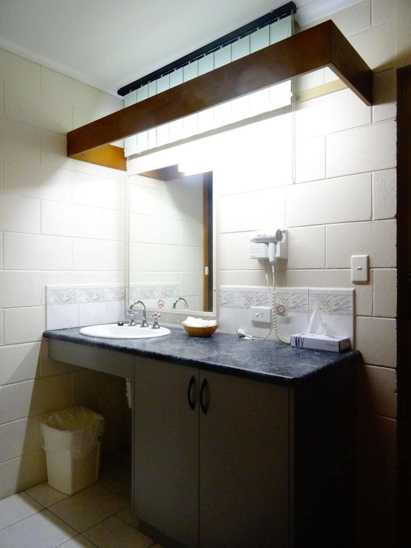 Coal Creek Motel Korumburra Екстер'єр фото